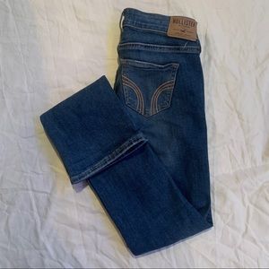 Hollister Distressed Bootcut Jeans — 1R (EUC)